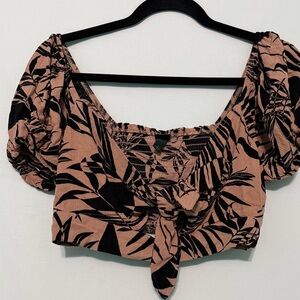 Wild Fable Women's Puff Short Sleeve Woven Tie-Front V-Neck Crop Top